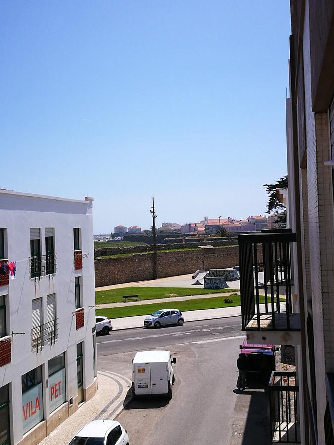 Peniche's Blue & White Apartment *