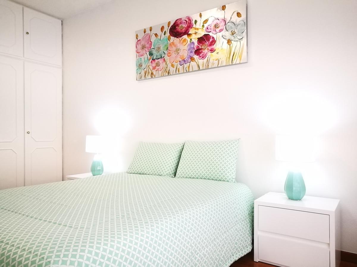 Peniche's Blue & White Apartment *