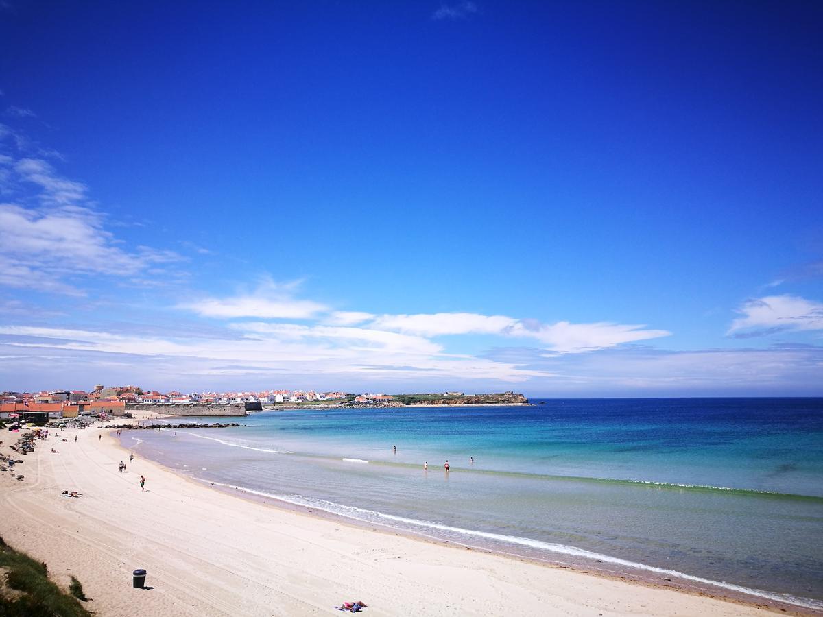 Peniche's Blue & White * Peniche